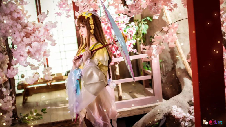 秋楚楚丨《王者荣耀》娜可露露 婉萤