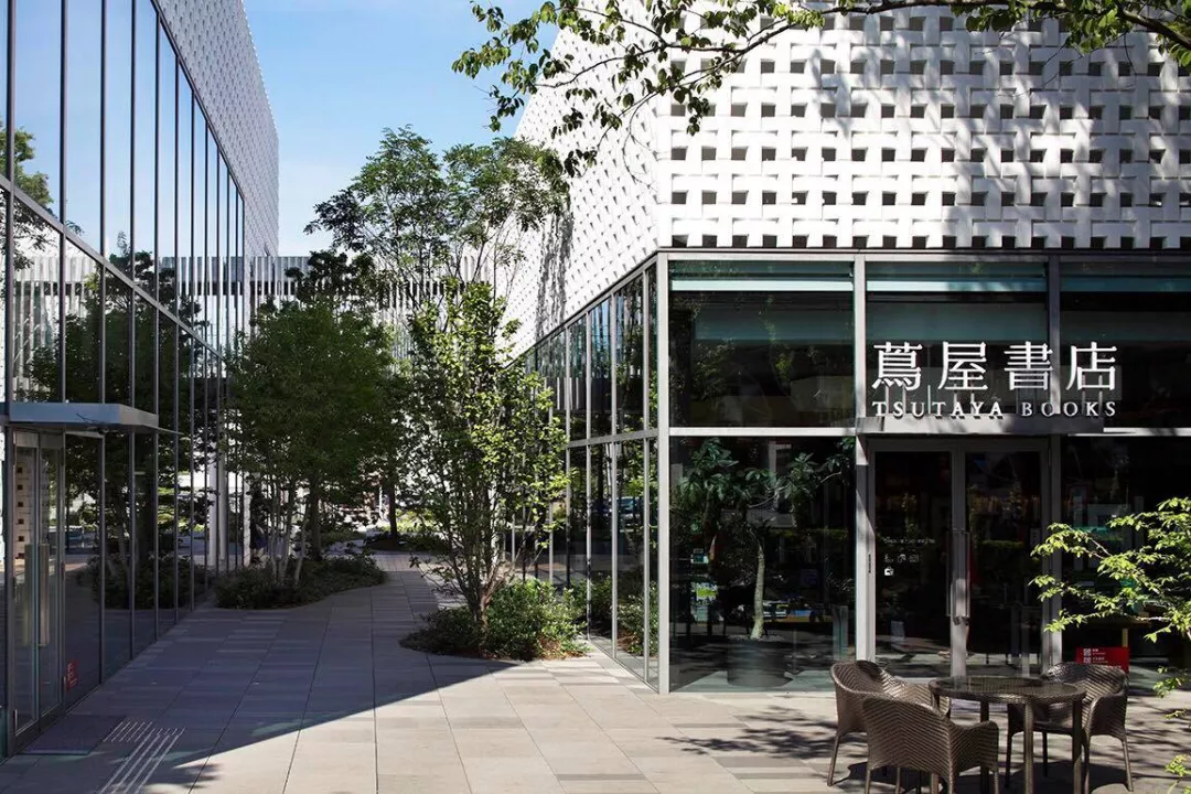 艺术与设计 中国大陆第一家蔦屋书店