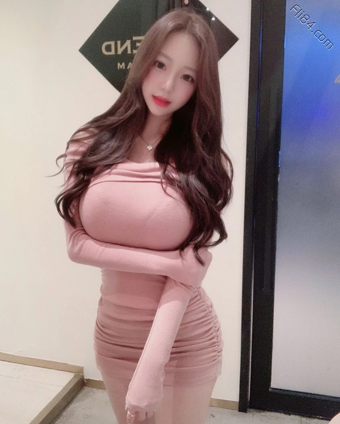 韩国妹子 - 真人版娜美@韩国泡菜姐姐berryooon事业线太强了 - 第2页 养眼图片 第4张