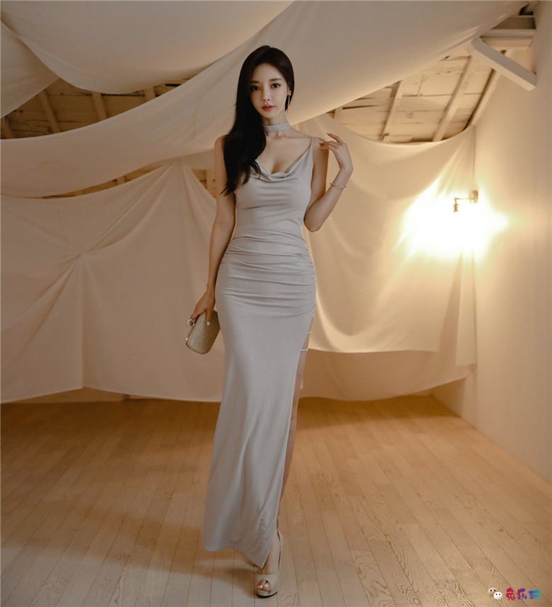 孙允珠丨娇美王妃紫金潘多拉泛光礼裙