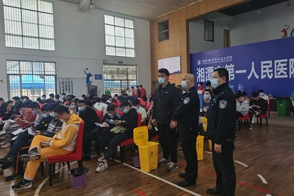 教育整顿 l 我为群众办实事