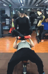 奥田咲与香乃萌音在SSNI-952中的动态图