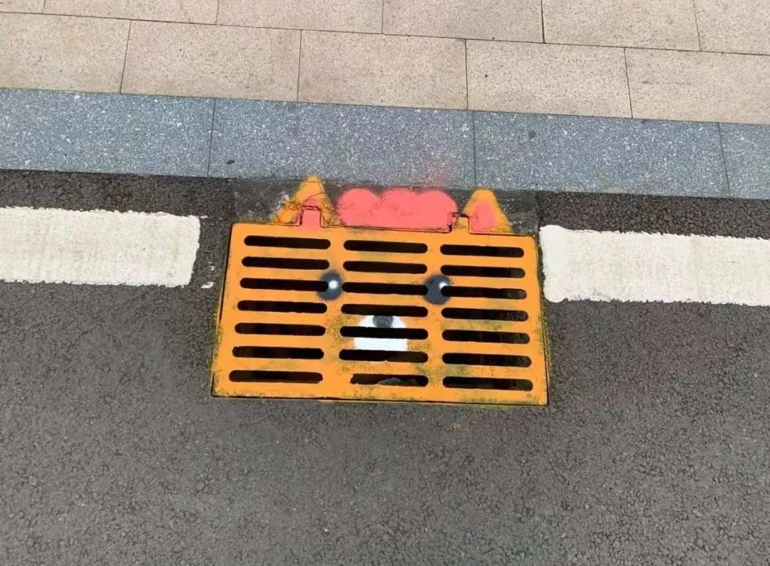 日本的井盖美得让人不忍去踩