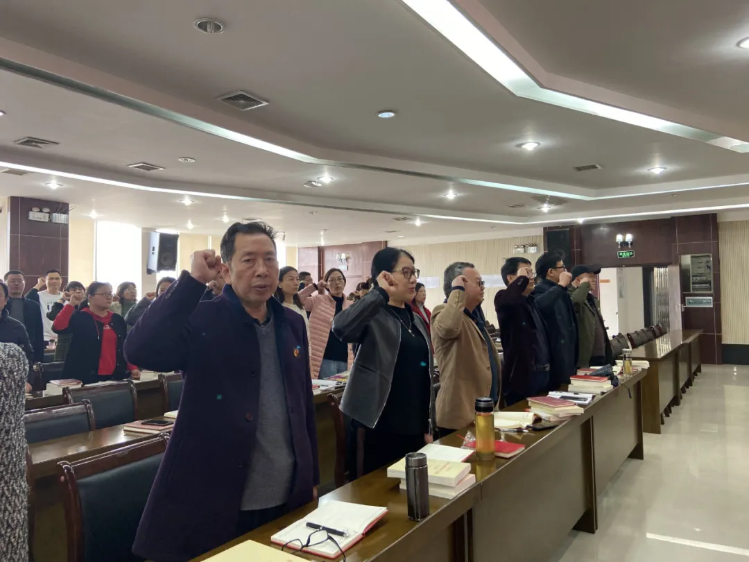 学好百年党史，传承红色基因 —— 湘潭市一中党委举行党史教育动员大会暨党史知识竞赛