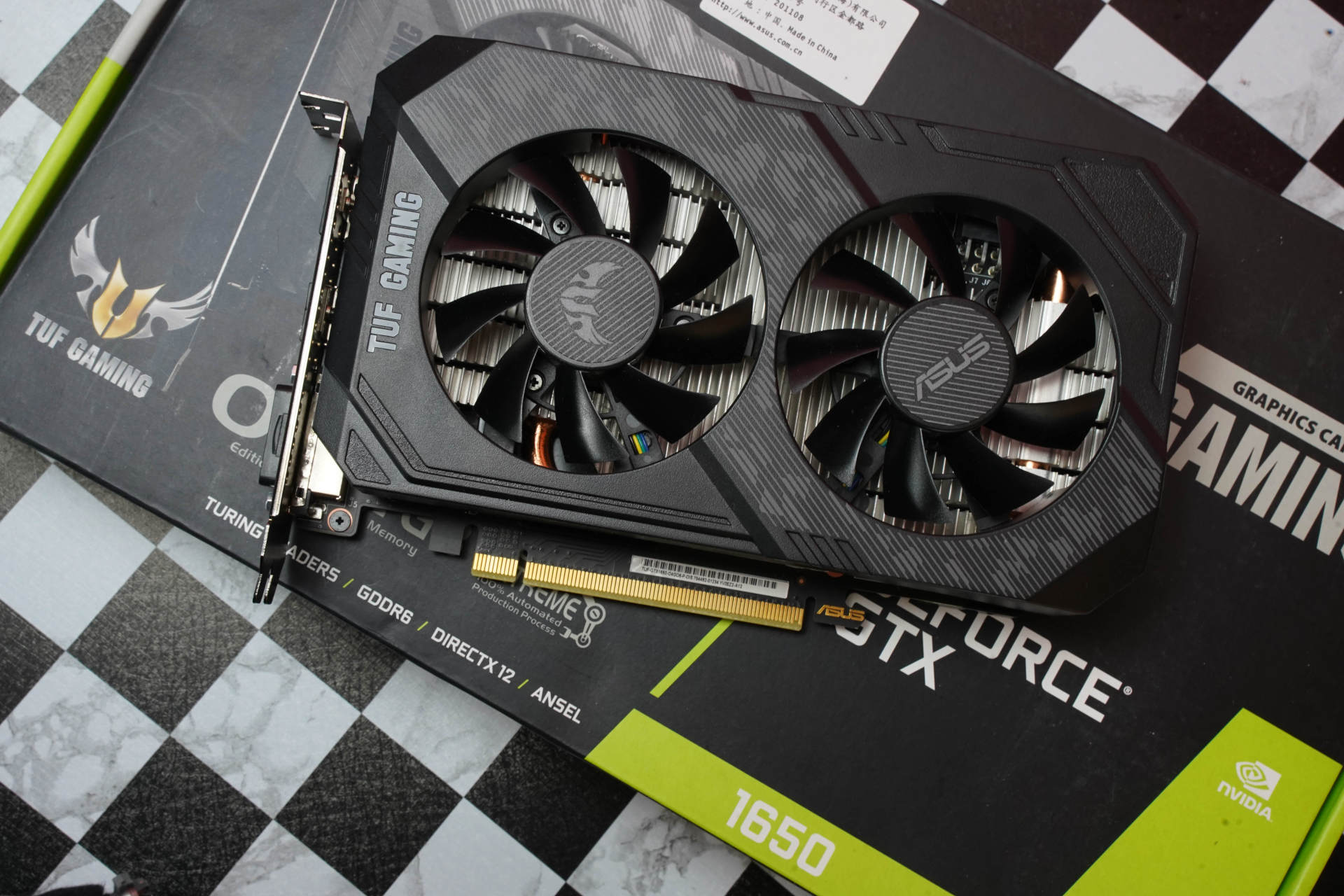 DIY玩家如何给媳妇选择电脑？乔斯伯BO100装机实录