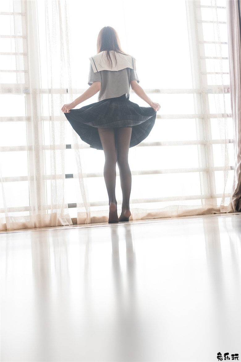 最好看的丝袜还看黑丝的诱惑（49P）