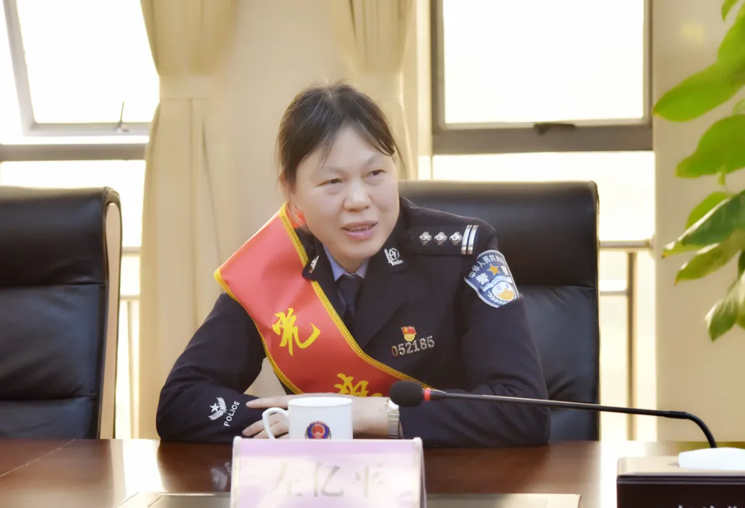 「教育整顿」韶华易逝，警色永存，湘潭县公安局举行民警退休仪式