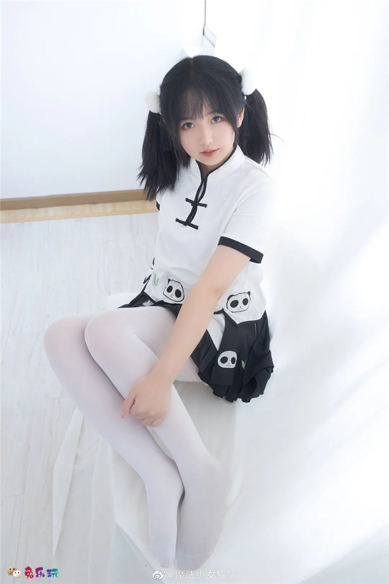 魔法少女猫猫丨可爱的熊猫MM