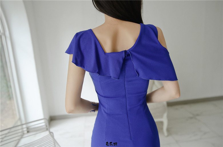 孙允珠：浮冰蓝洞深邃暗调地中海礼裙