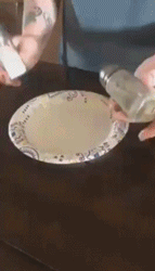 搞笑GIF图片：事实证明，适当的摩擦才能更快的进入状态