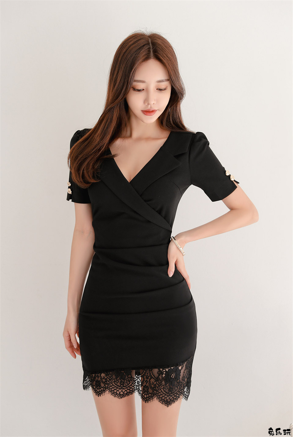 孙允珠·宁静夏夜萤星墨花高腰西装裙