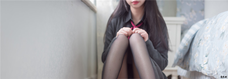 黑丝美腿萌萌哒！