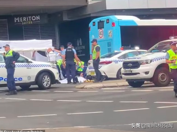 悉尼女在Bondi被公交车撞死! 距离Westfield购物中心只有一条街。