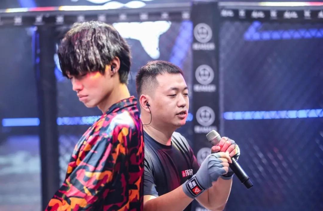 药水哥抵制家暴被刘洲成Diss，二人直接线下约战拳击！