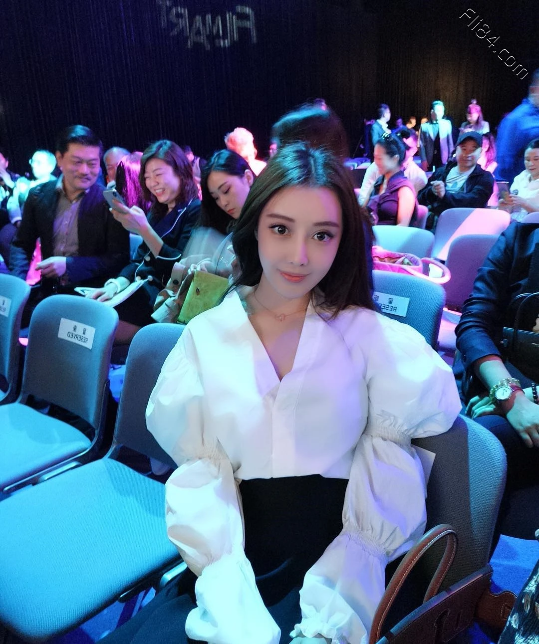 正妹演员“heesch.chi”性感的翘臀妹子写真 - 全文 节操写真馆 热图96 正妹演员“heesch.chi”性感的翘臀妹子写真 - 全文 节操写真馆 热图96