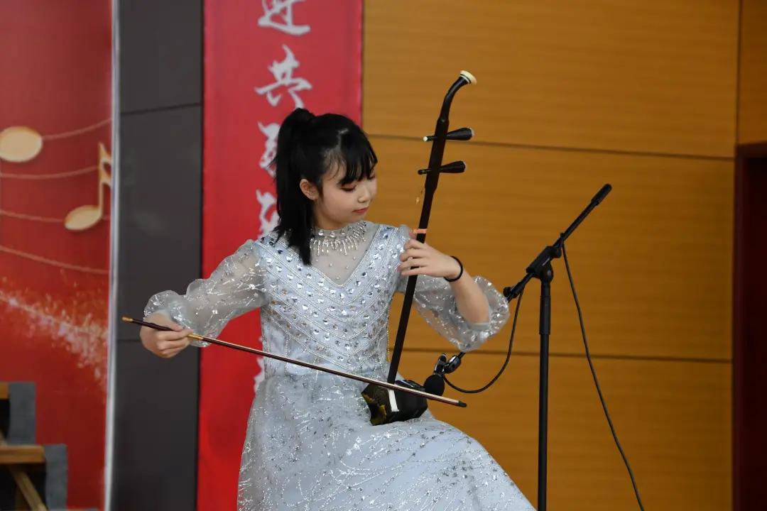 献礼百年风华，歌舞多彩青春——记湘钢一中教育集团十二中校区“献礼建党一百周年”之“三独”比赛决赛展演