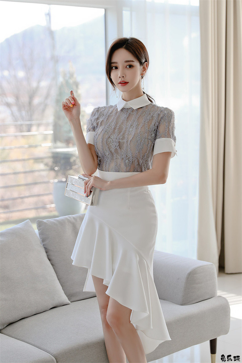 孙允珠：灰黛青丝苔纹翻领不规则长裙