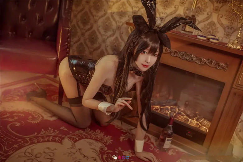 想不到名字的阿八丨爱宕兔女郎