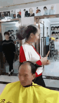搞笑动态图片：婚前是一个人的武林，婚后是决战紫禁之巅！