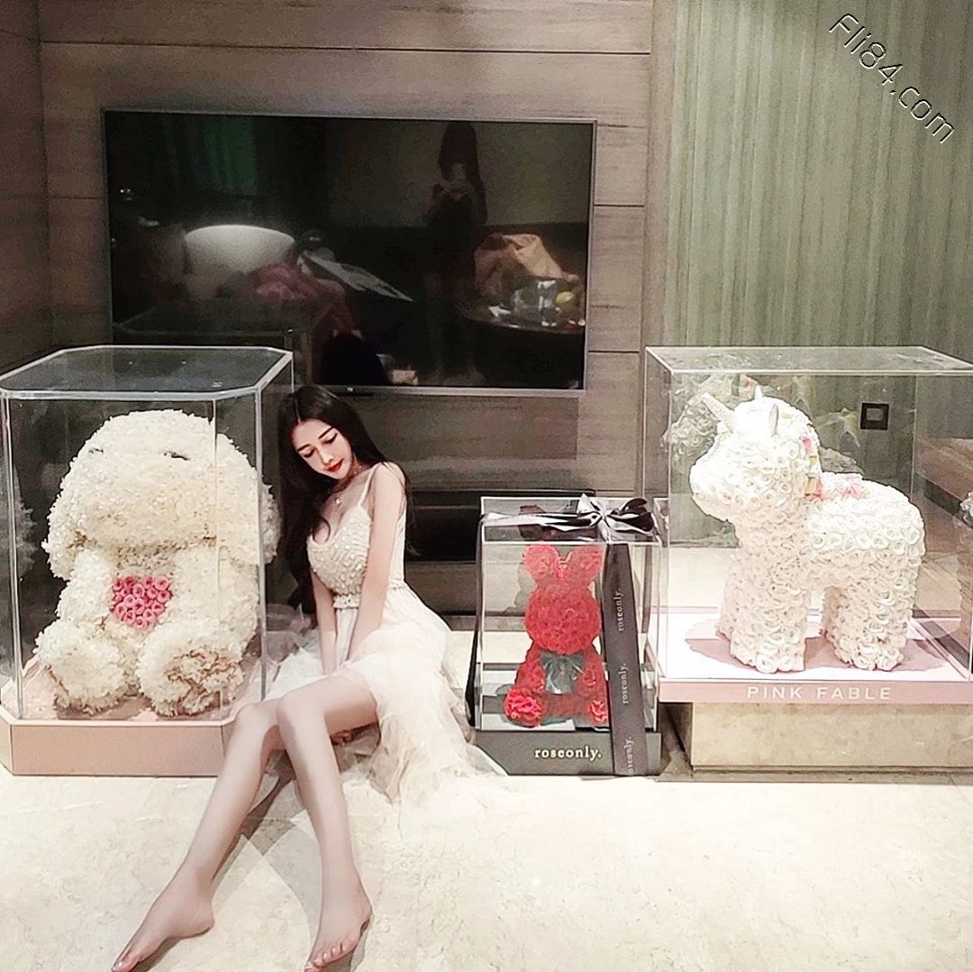 正妹演员“heesch.chi”性感的翘臀妹子写真 - 全文 节操写真馆 热图136 正妹演员“heesch.chi”性感的翘臀妹子写真 - 全文 节操写真馆 热图136
