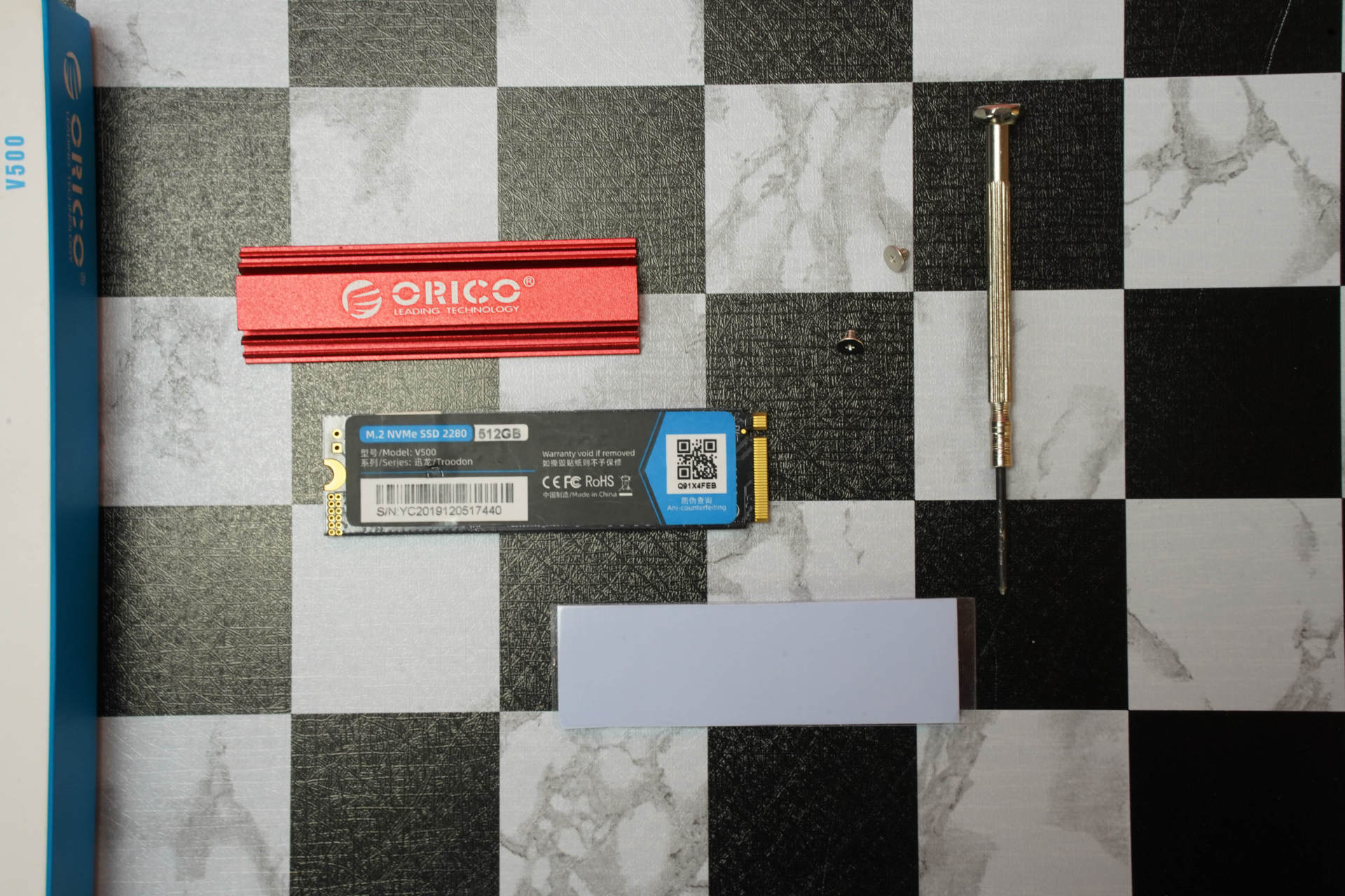 DIY玩家如何给媳妇选择电脑？乔斯伯BO100装机实录